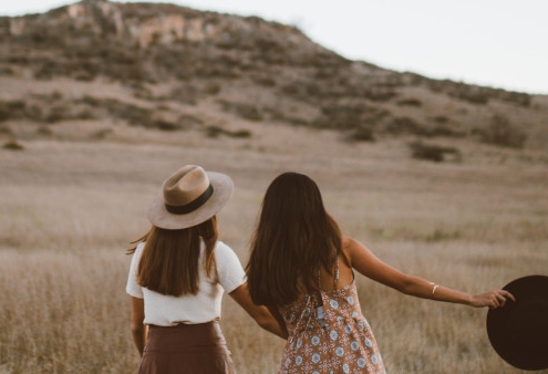 Porque viajar com as tuas amigas