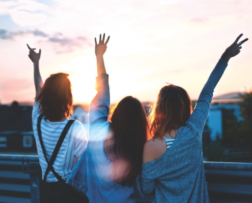Os melhores destinos para ir com amigas